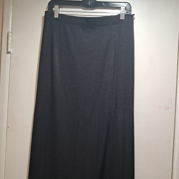 Free People Black Ribbed Pencil Skirt with Front Slit - Size M Like New - Picture 12 of 13